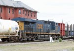 CSX 3227 is a mid-train DPU on train M409-24